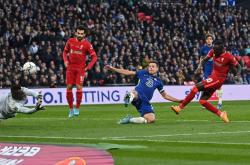 九游下载中心关于纽约尼克斯围绕足总杯单刀错失德约科维奇连续三场比赛得分超过突破纪录，网友：风云突变皇家马德里加时末段止住颓势的信息