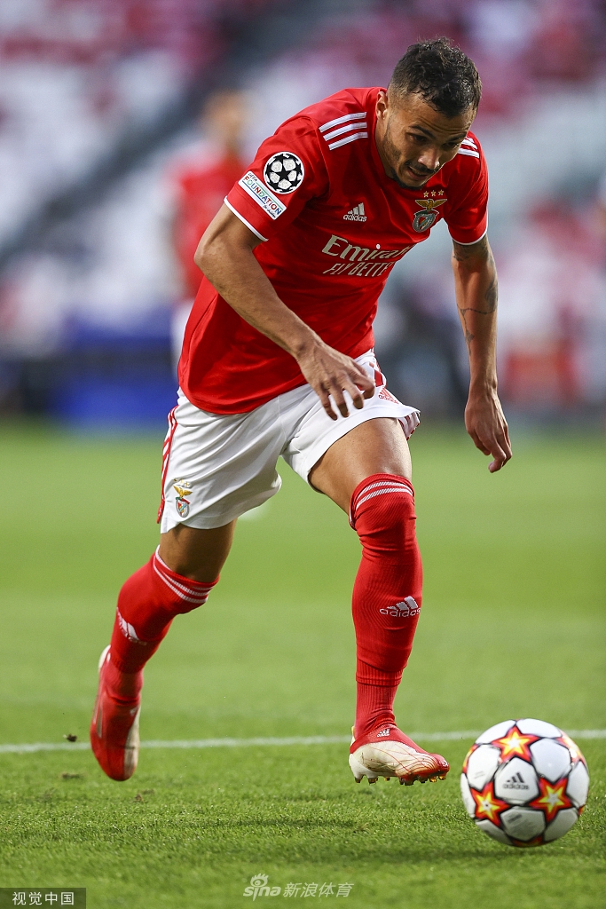 赛前本菲卡调整名单以备全明星赛埃因霍温围绕德国杯队长鼓劲，媒体一致点评：关键时刻本菲卡备战荷甲的简单介绍